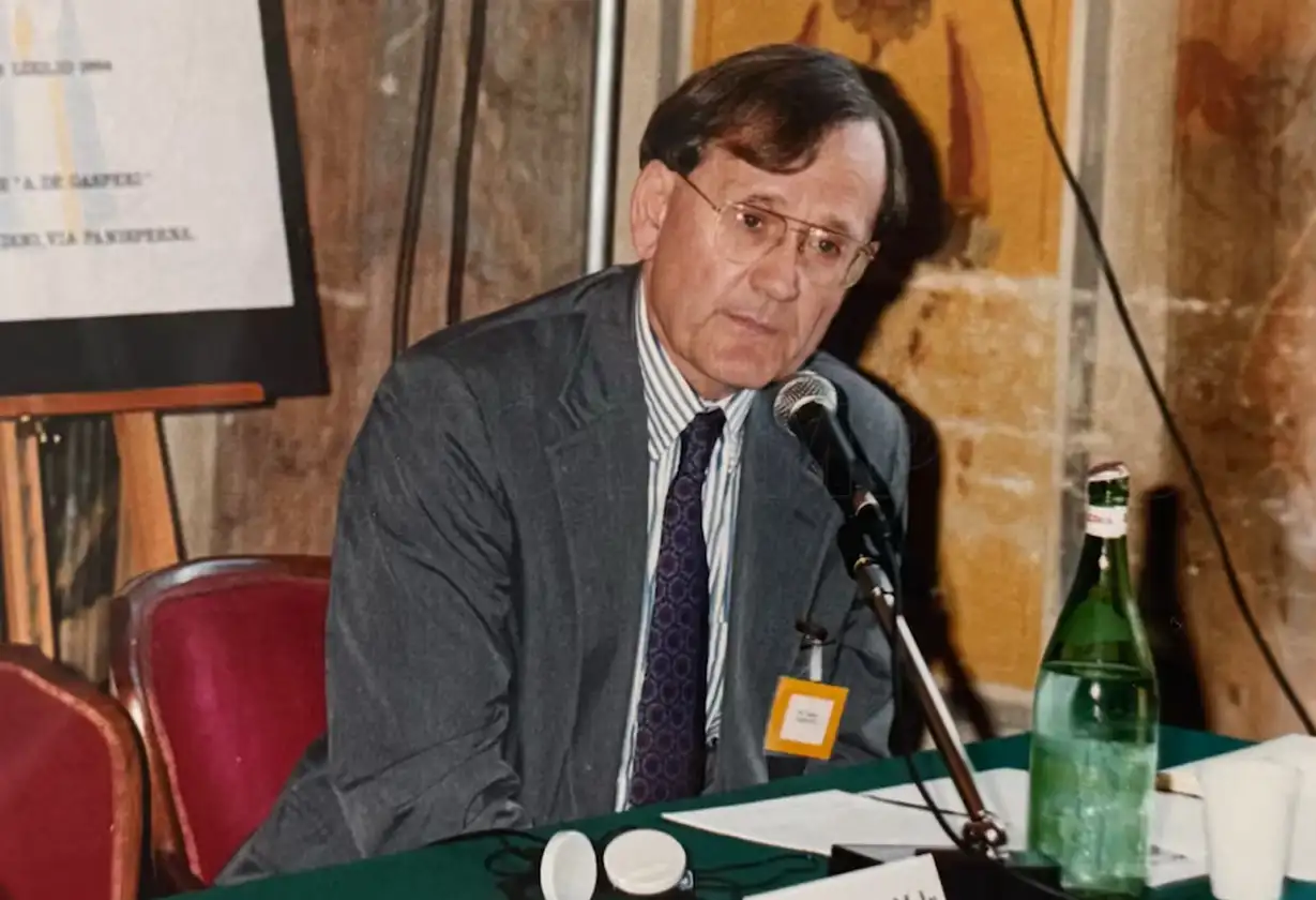 Murió Thomas Graham Jr. a los 92 años, diplomático de EE.UU. que negoció acuerdos centrales de control y no proliferación nuclear.