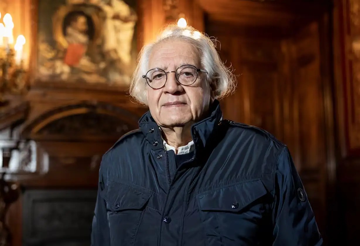 Murió Patricio Guzmán a los 85 años en París, autor de La batalla de Chile y referente internacional del cine documental.